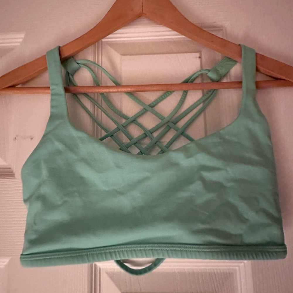 Lululemon sports bra, pastel green, size 8